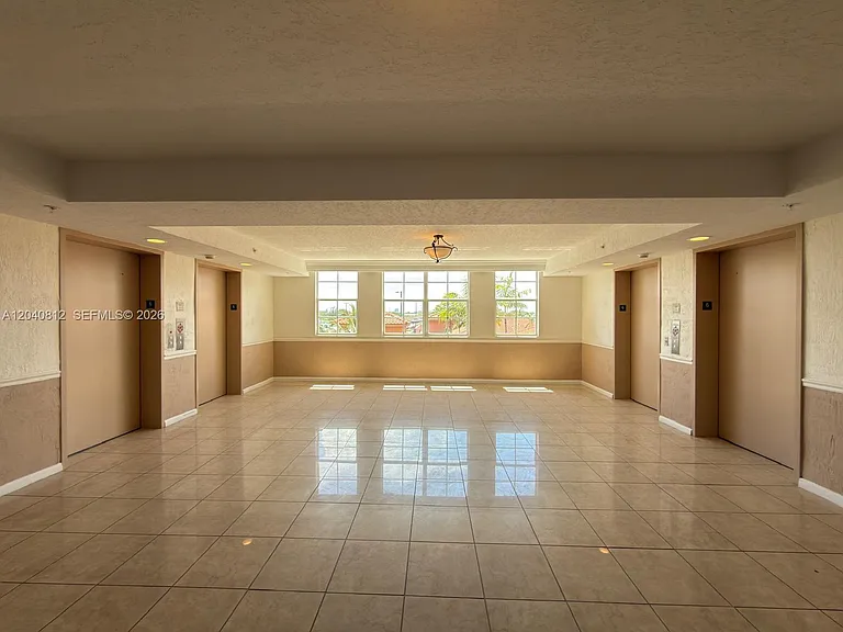 1801 N Flagler Dr #634 — Photo 37