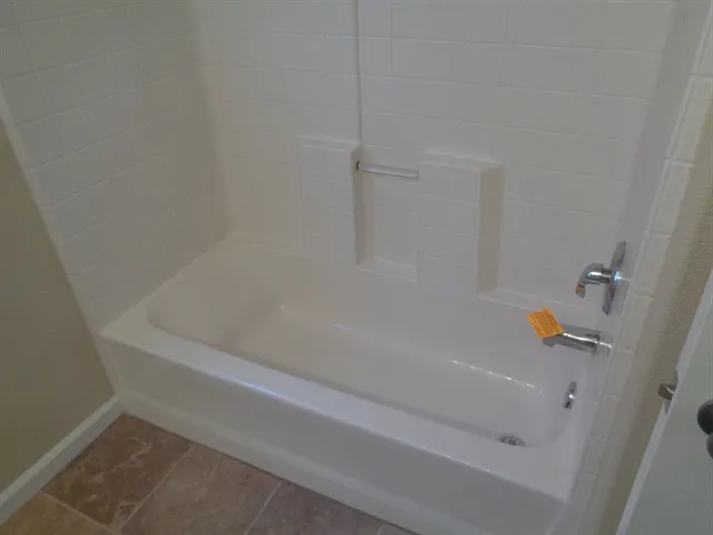 20019 E 41st Pl — Photo 10