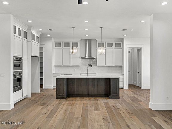 3rd image of 15936 SHARK Road W