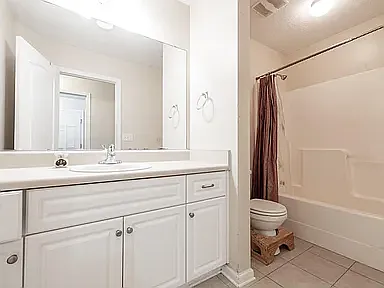 1473 Oxpens Rd — Photo 20