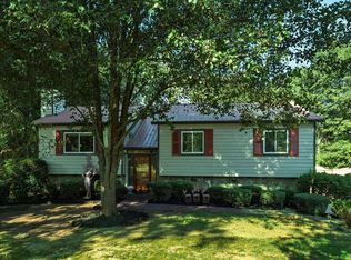 101 Holly Creek Ct, Woodstock, GA 30188
