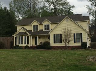 515 Parkview Dr, Laurens, SC 29360
