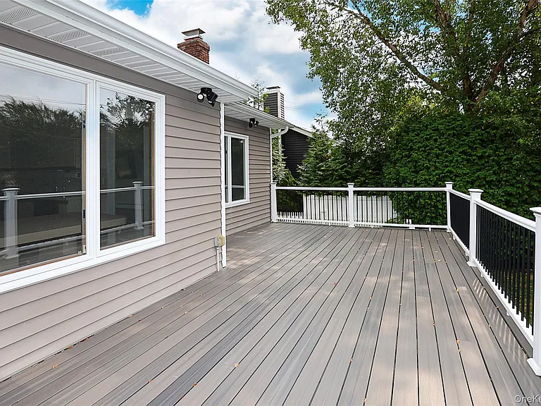 14 Glenn Dr — Photo 21