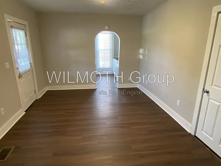 678 S 13th St — Photo 3