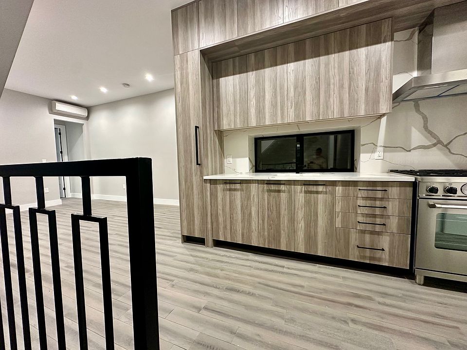 1st image of 856 Hancock St #1A