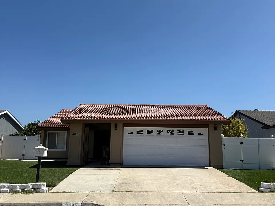 4495 La Cuenta Dr
