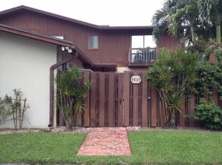 4597 Holly Lake Dr, Lake Worth, FL 33463