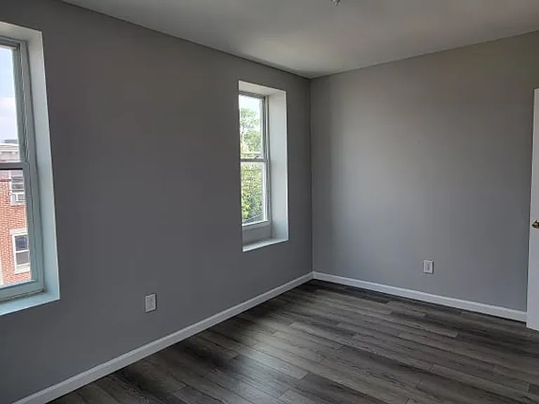 2740 C St — Photo 14