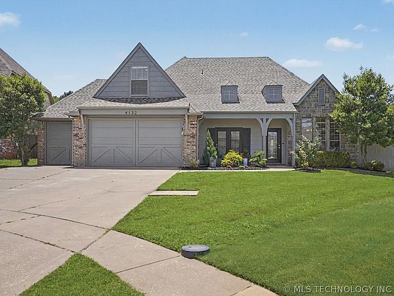 2nd image of 4132 S Sweet Gum Ave