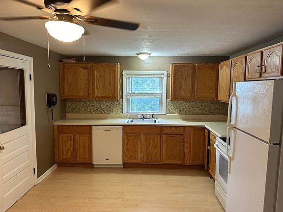 4th image of 3313 Brentwood Pl