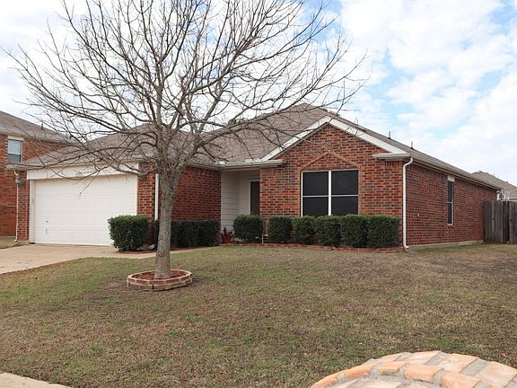 3rd image of 1505 Waters Edge Dr