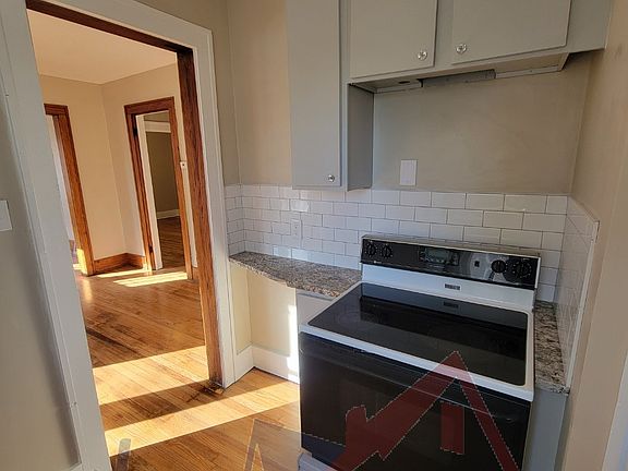 2nd image of 4807 N 41st St
