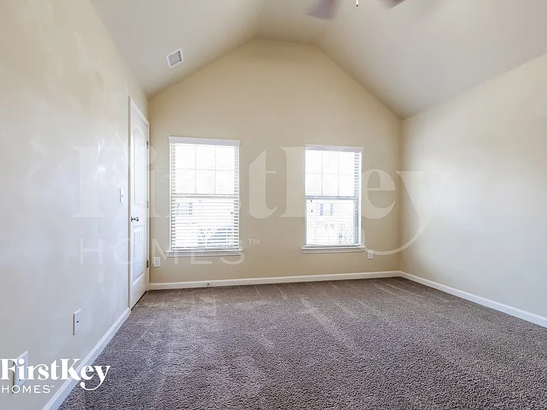 6013 Cloverfield Way — Photo 11