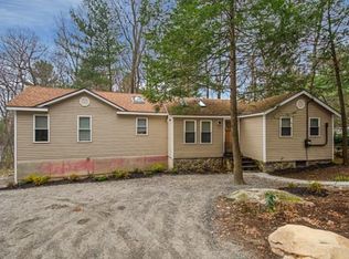 97 Pine Hill Rd, Boxboro, MA 01719