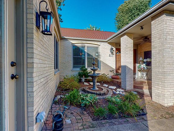 4th image of 513 Iroquois Ave