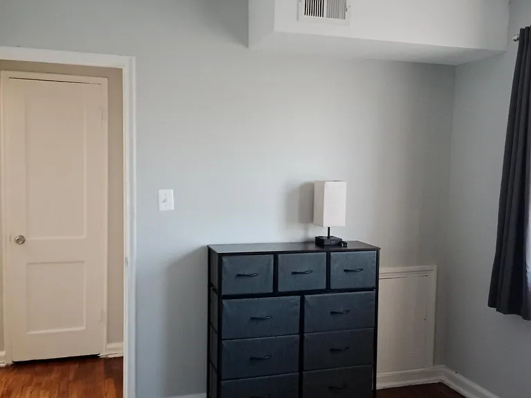 1120 Holbrook Ter NE #3 — Photo 3