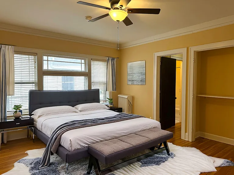 2545 Garfield Ave — Photo 4