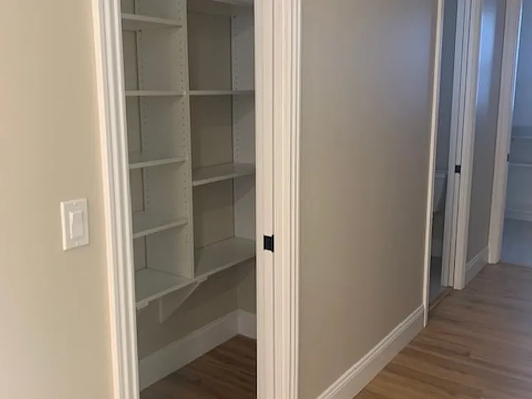 183 Evergreen Ave — Photo 5