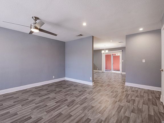 4th image of 8422 Glen Mont