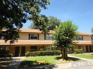 212 W Val Verde Cir APT 4, Keene, TX 76059