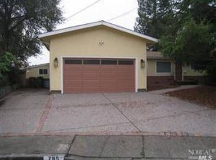 785 Knocknaboul Way, San Rafael, CA 94903