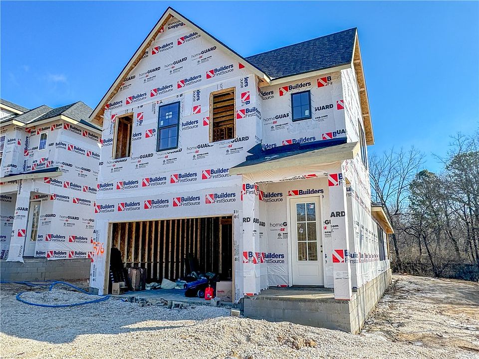 1st image of 376 S College Ave