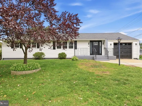 45 E 5th St, Florence, NJ 08518