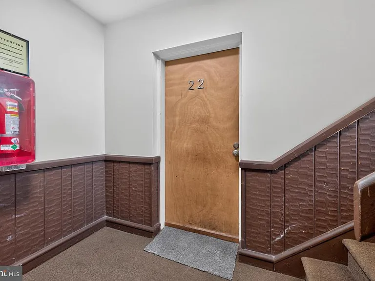 1001 White Oak Rd — Photo 5