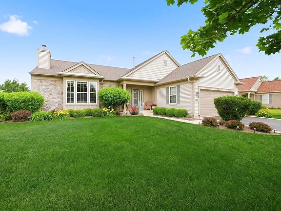 3rd image of 12843 Farm Hill Dr
