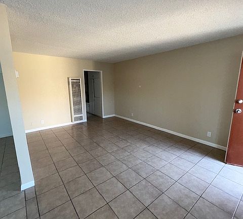 3rd image of 1255 E Wanamaker Dr #A