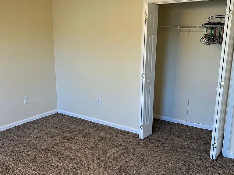 4171 Kittatinny Dr — Photo 13