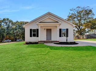 108 Bannister St, Easley, SC 29640