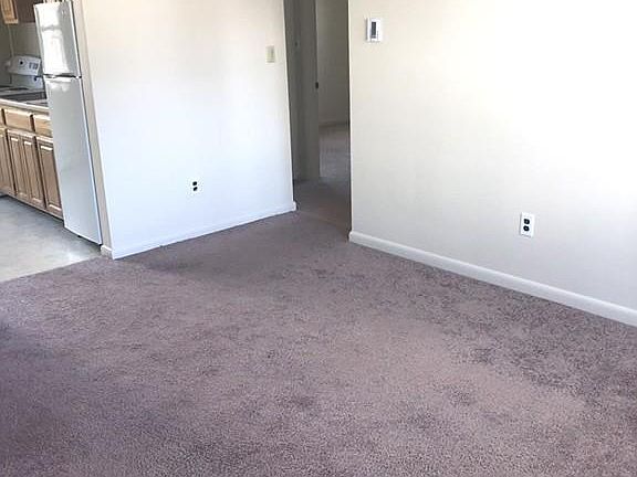 4th image of 59 Newbury Ave APT 6