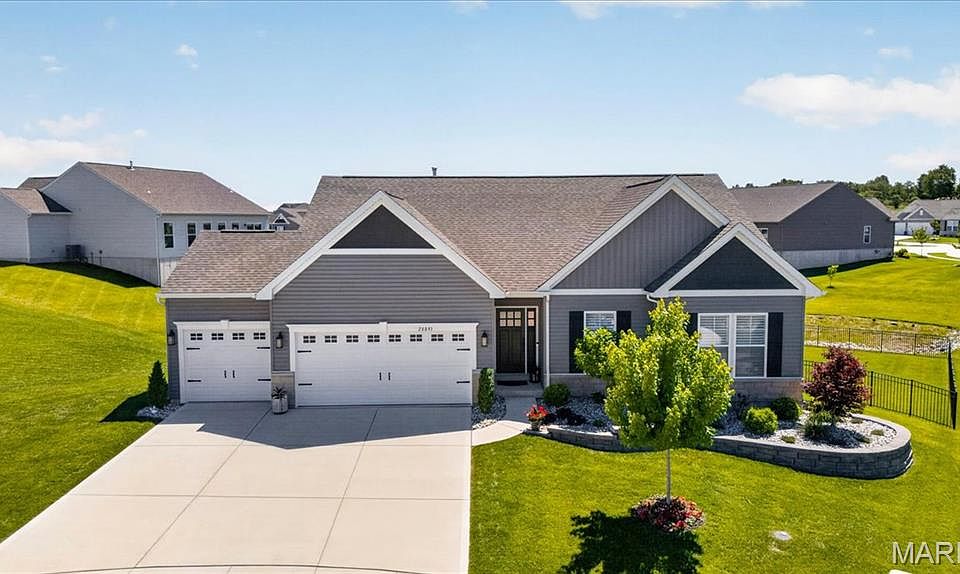 1st image of 28841 Brayton Cir