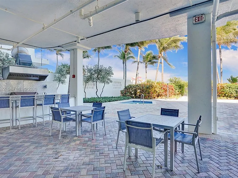 6515 Collins Ave #901 — Photo 8