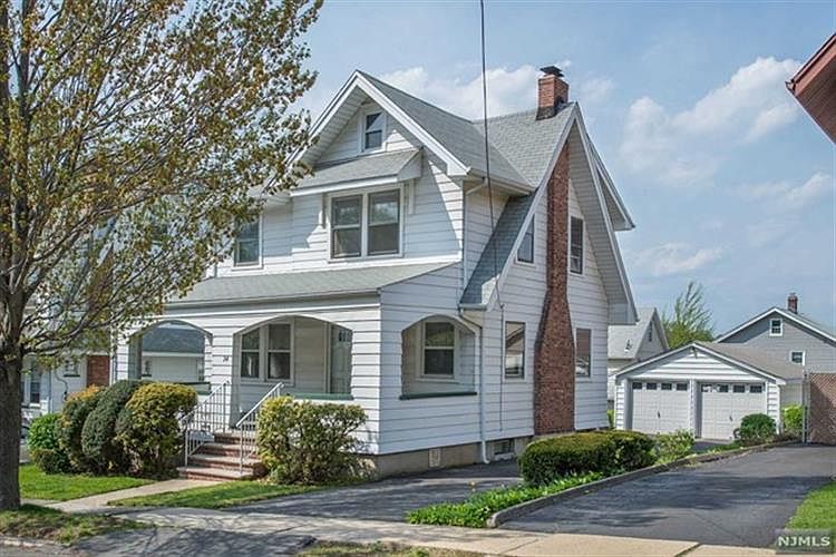 1st image of 34 Evelyn Pl