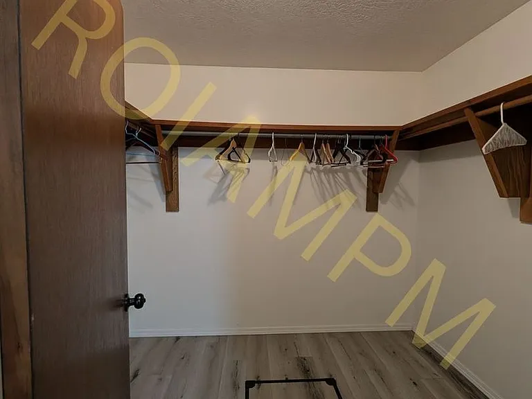 143 Robbins Ave — Photo 11
