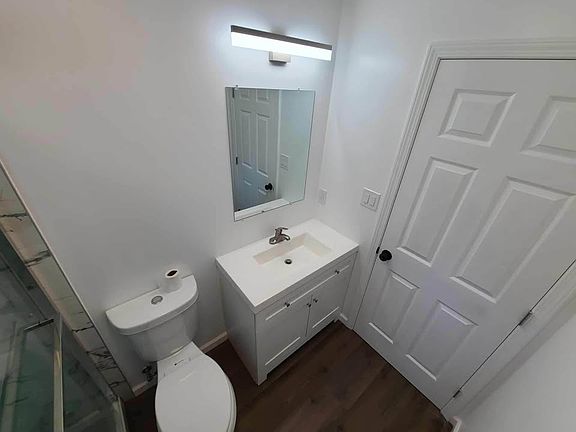 4th image of 1565 Sanford Ave