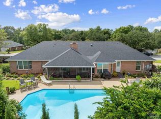 860 Copper Ridge Dr, Cantonment, FL 32533