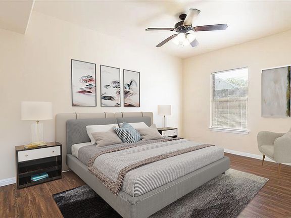 4th image of 302 W San Antonio St #102