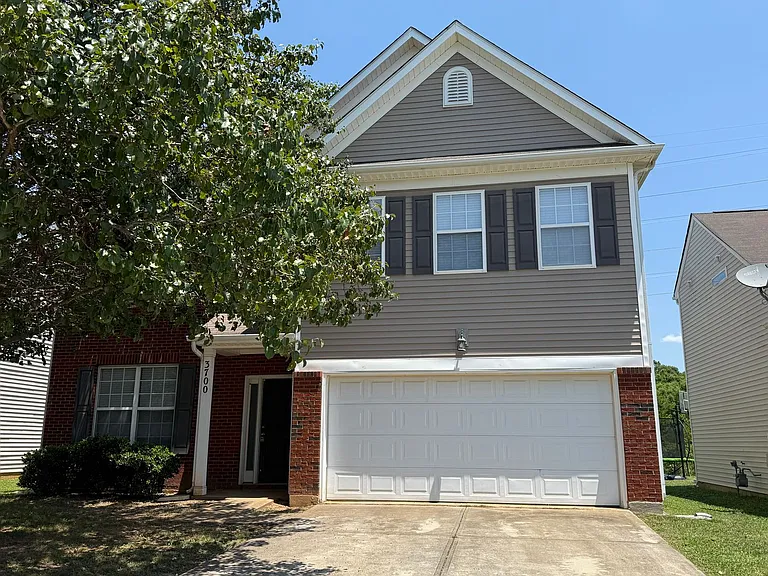 3700 Herkimer Dr — Photo 3