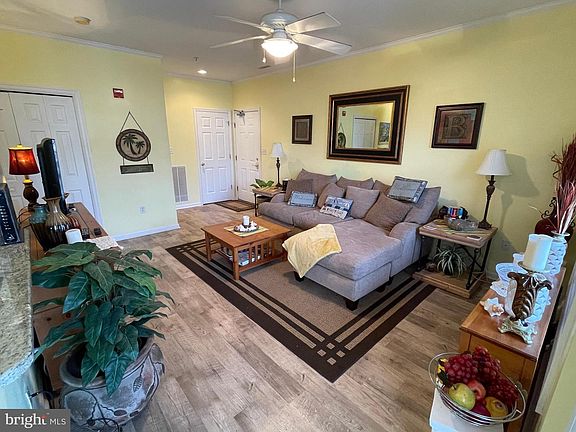3rd image of 300 Pebble Dr Unit 310