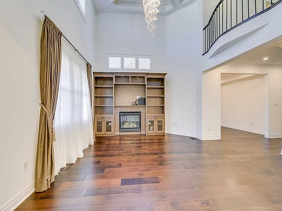 2nd image of 5523 Freshwater Dr