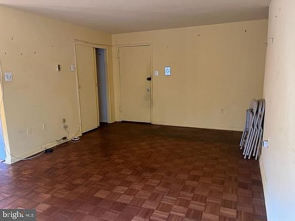 2nd image of 5720 Wissahickon Ave APT B7