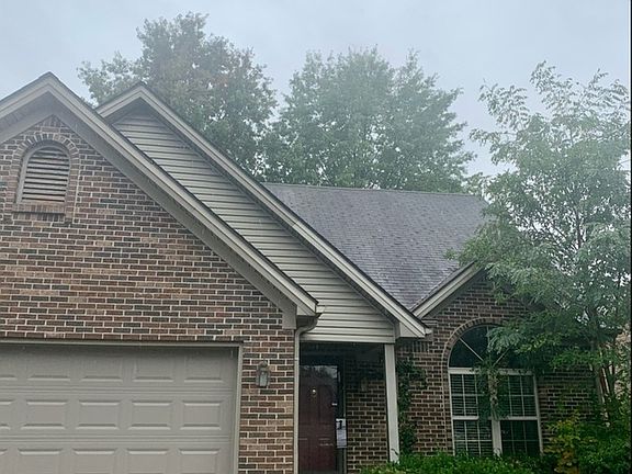 3rd image of 2220 Kenwood Dr