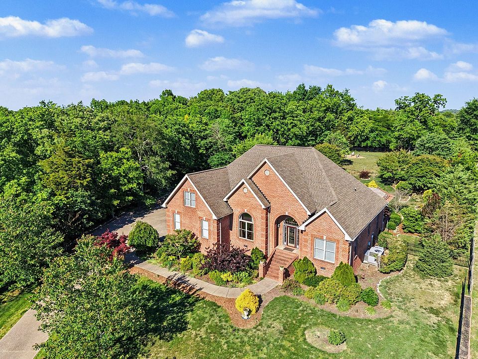 1st image of 110 Briana Dr