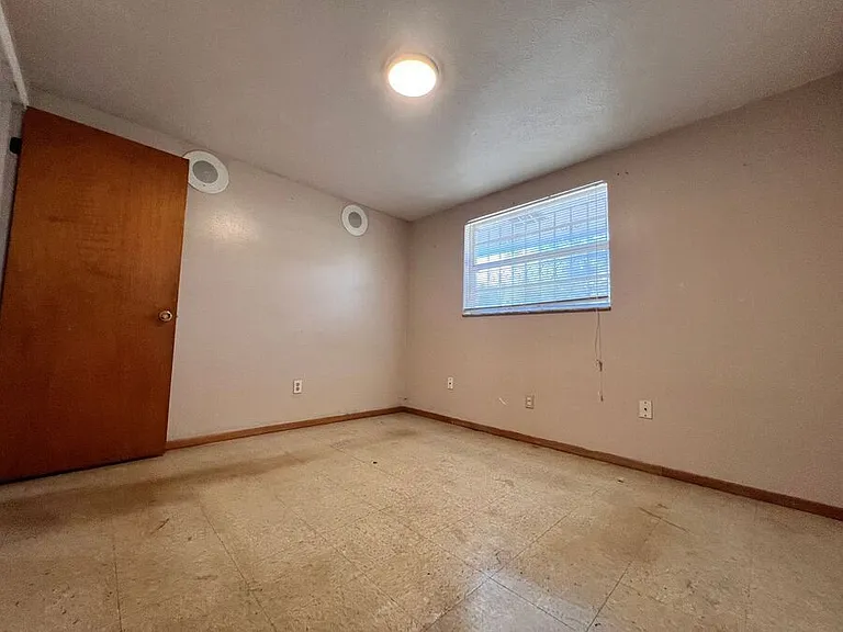 9322 Eastfield Rd #B — Photo 4