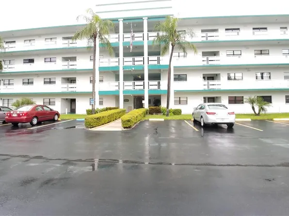 5970 80th St N Unit 210, Saint Petersburg, FL 33709