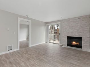 3839 Whitman Ave N APT 202, Seattle, WA 98103