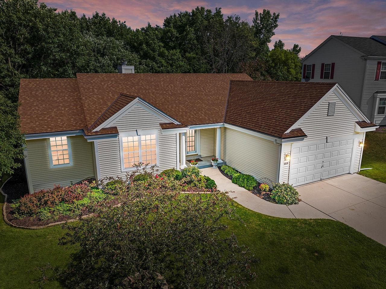 1016 Fieldridge COURT, Waukesha, WI 53188 Zillow